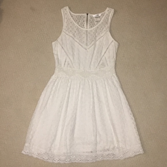 Fit and flare white lace dress - Picture 1 of 6